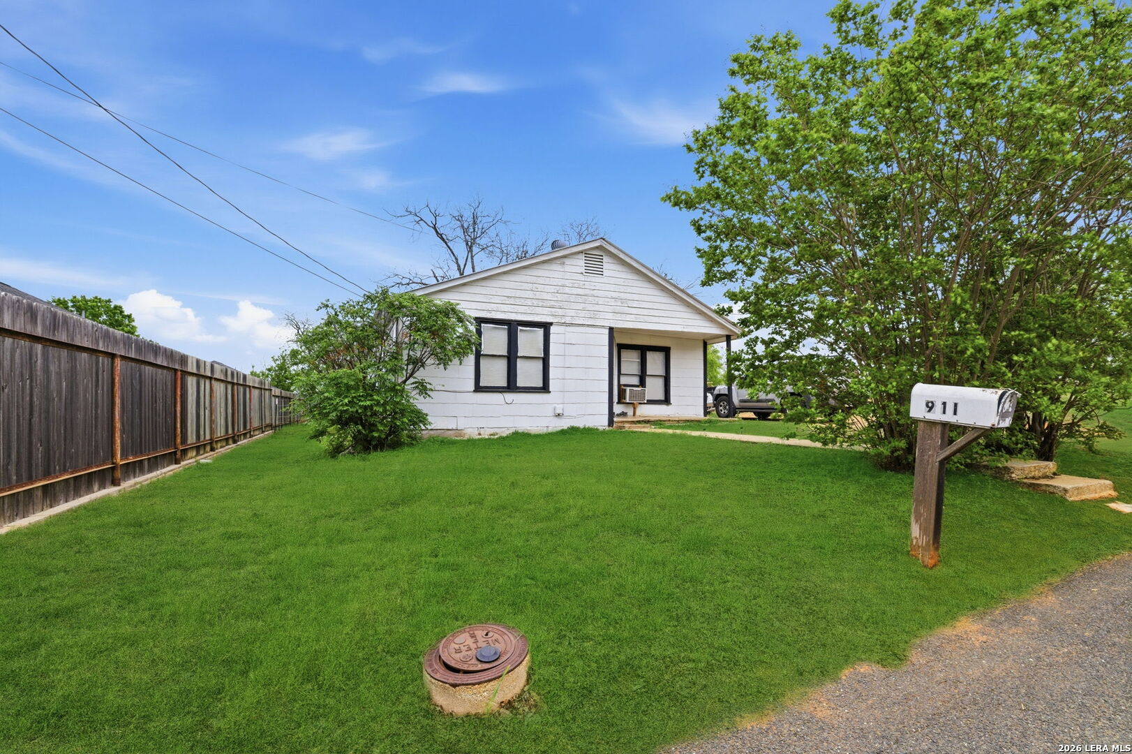 911 Hill Street Fredericksburg TX 78624