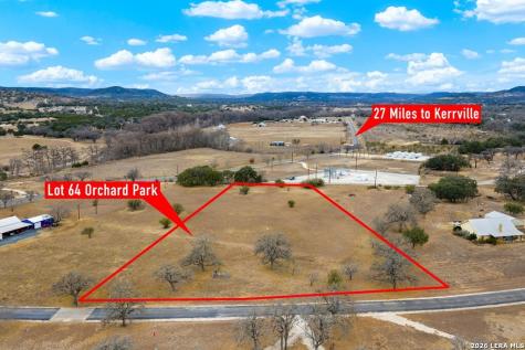 64 Orchard Park Boulevard Medina TX 78055