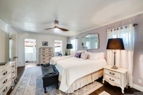 20892 Bluehill Pass Helotes TX 78023