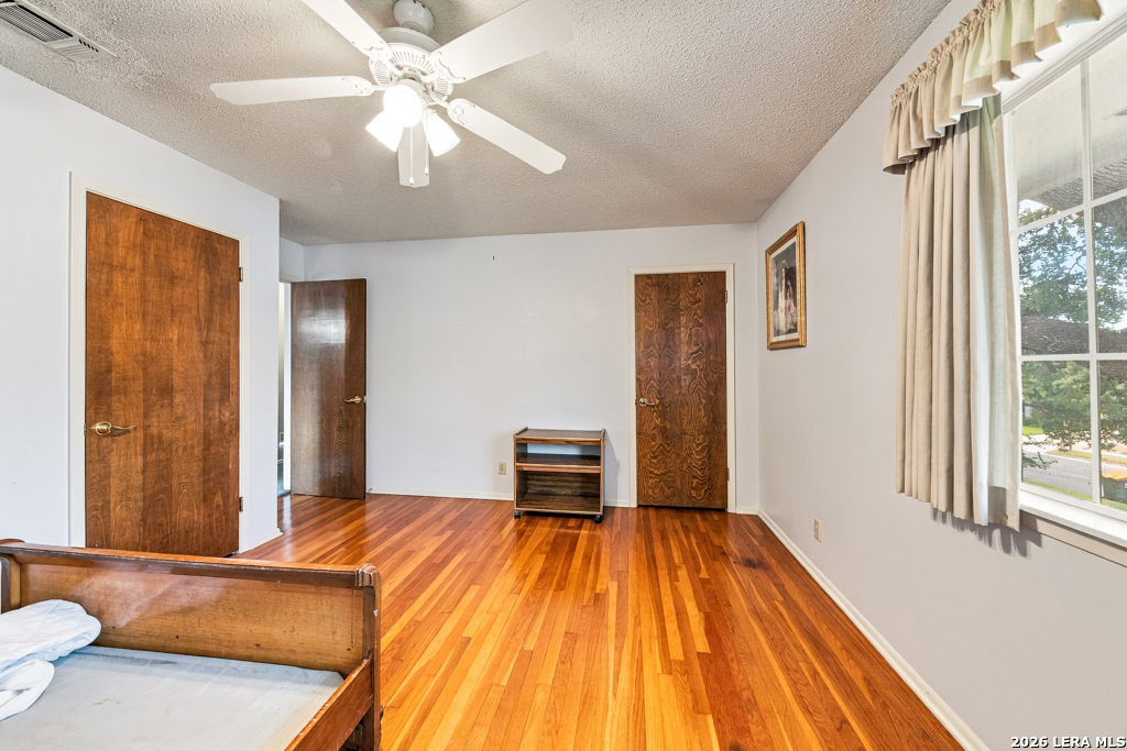 102 Da Gama Universal City TX 78148
