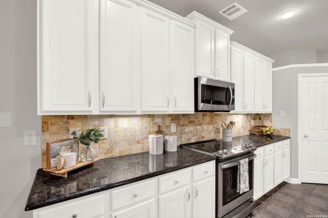 9223 Tay Drive Helotes TX 78023