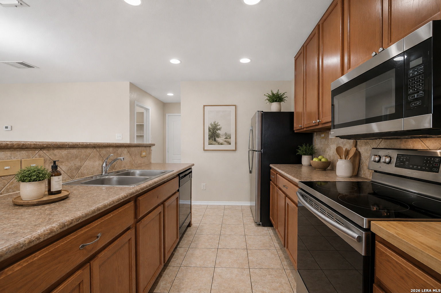 6634 Poseidon Way Converse TX 78109