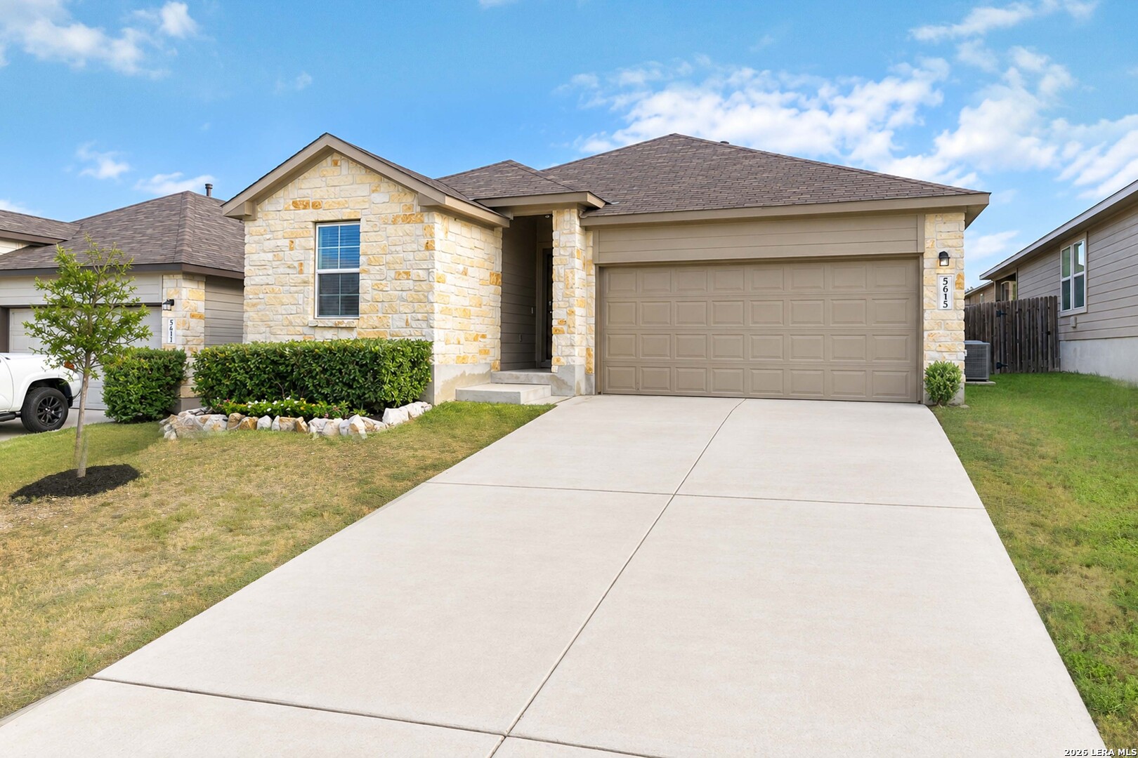 5615 Chase Falls San Antonio TX 78266