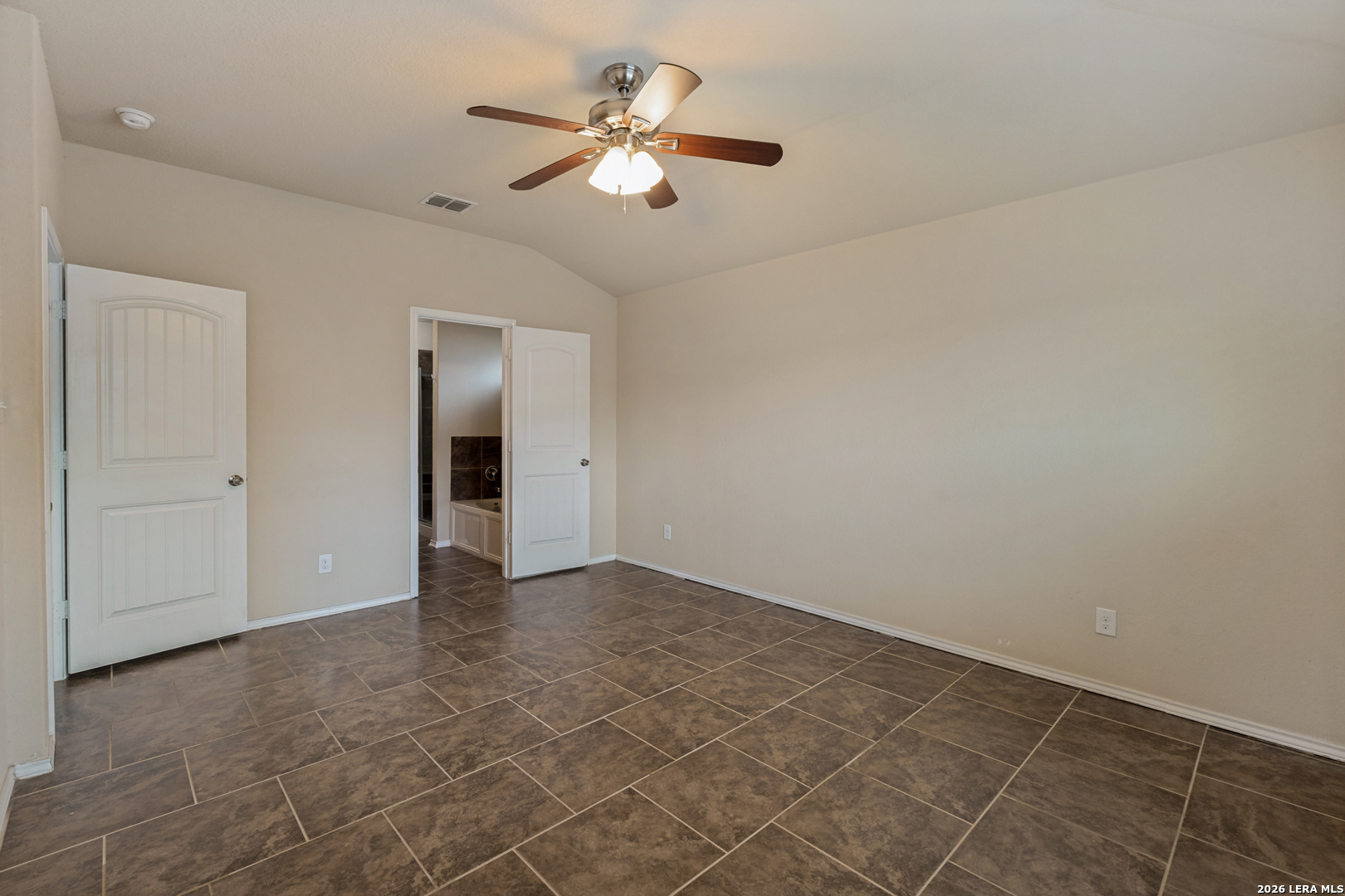 5619 Espada Cliff San Antonio TX 78222