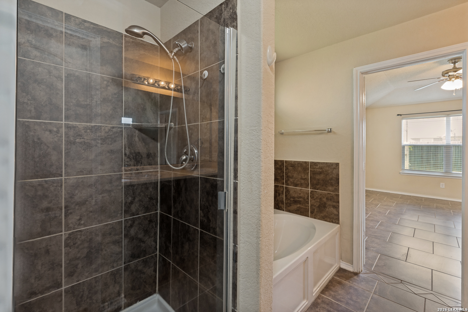 5619 Espada Cliff San Antonio TX 78222