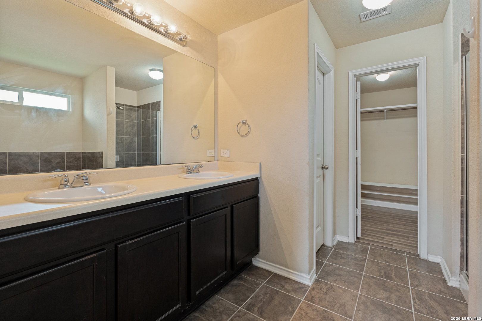 5619 Espada Cliff San Antonio TX 78222