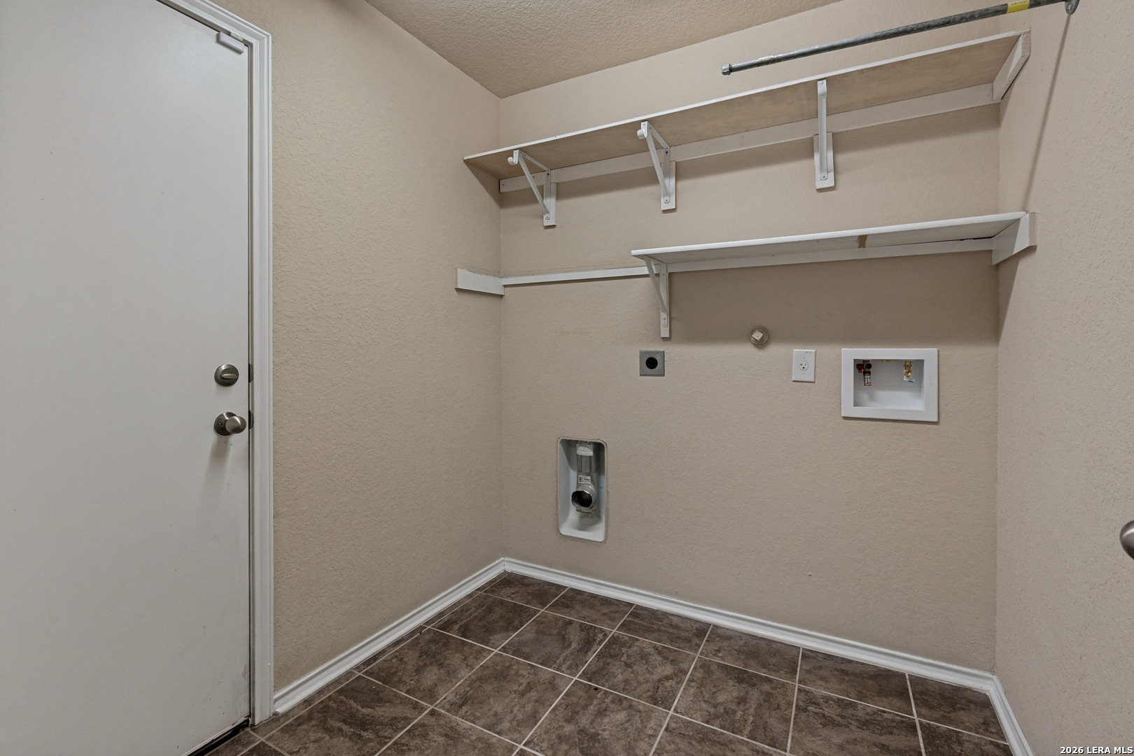 5619 Espada Cliff San Antonio TX 78222