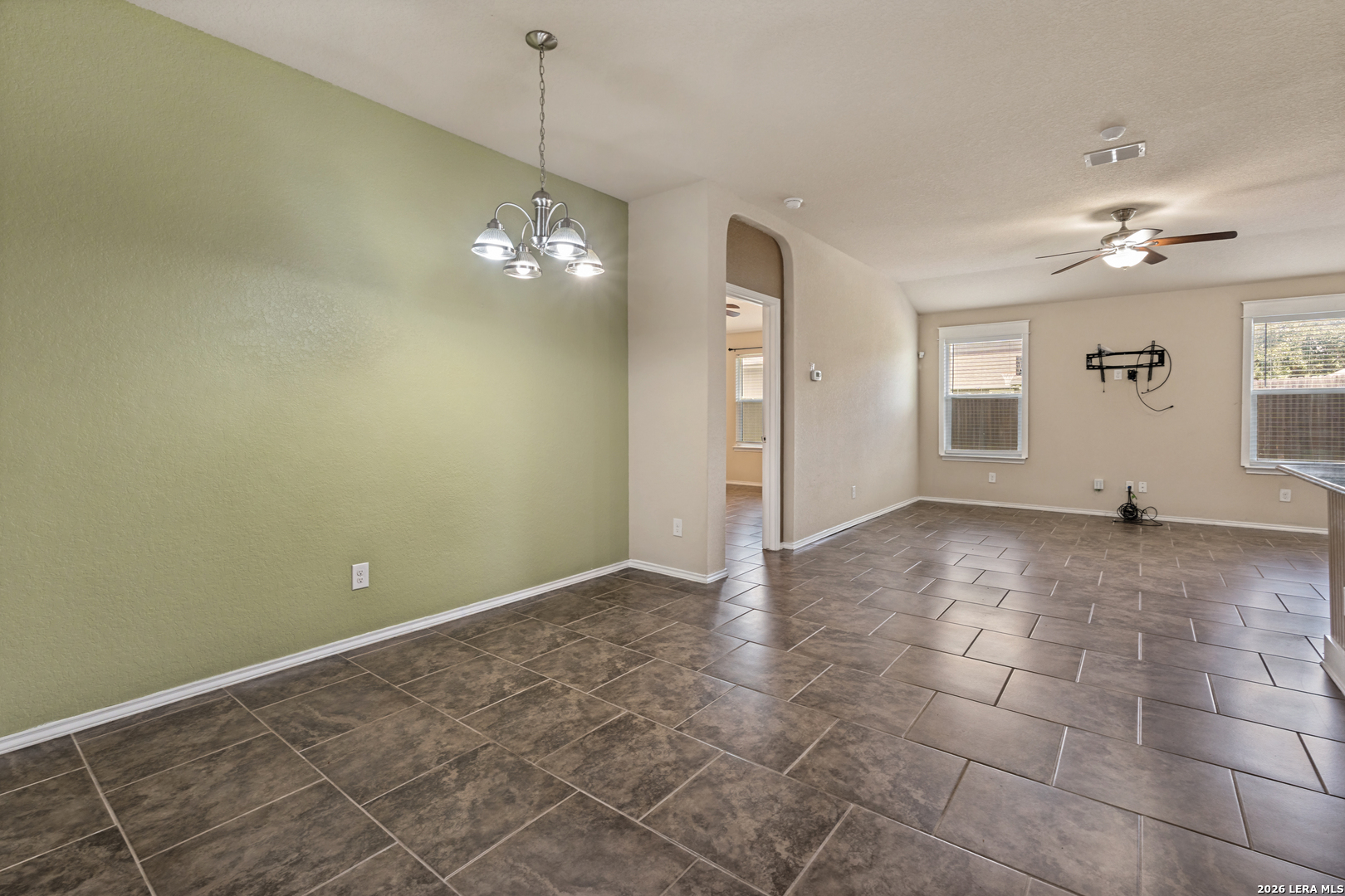 5619 Espada Cliff San Antonio TX 78222