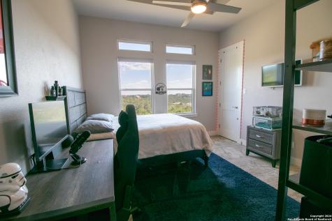 1273 County Road 2801 E Mico TX 78056