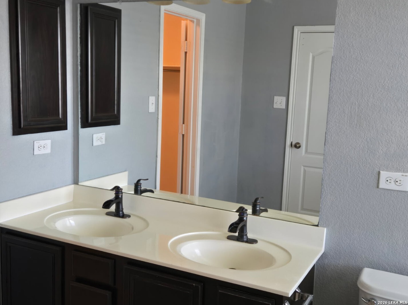 8815 Adhinger San Antonio TX 78245