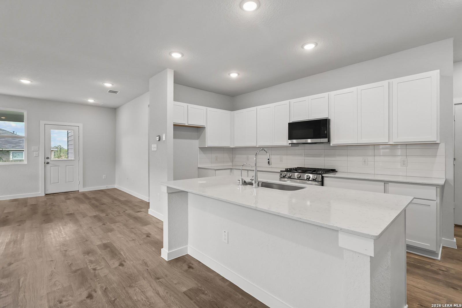 9935 Chavaneaux Landing San Antonio TX 78221
