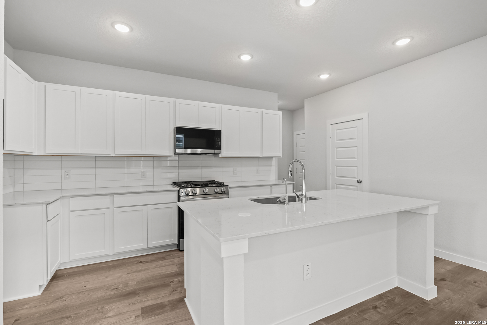 9935 Chavaneaux Landing San Antonio TX 78221