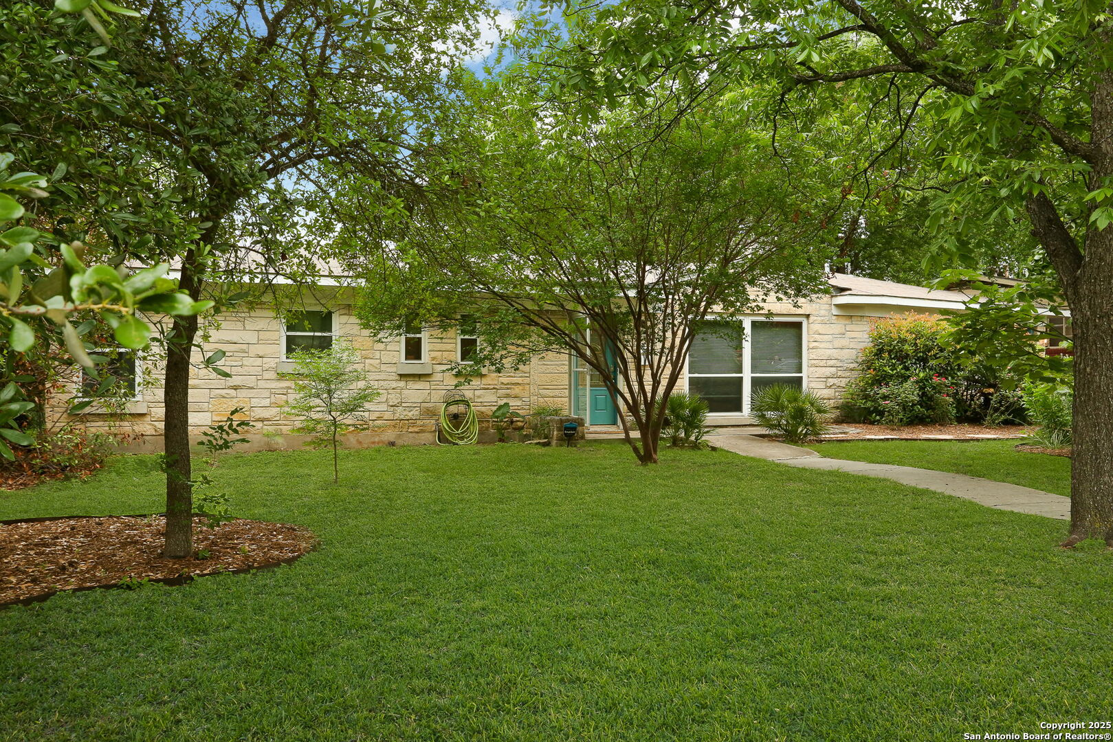 202 Beverly Drive San Antonio TX 78228