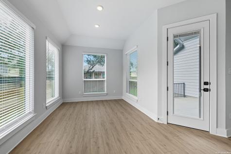 210 Kari Drive Castroville TX 78009