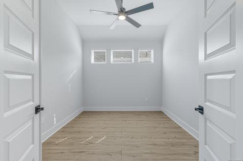 210 Kari Drive Castroville TX 78009