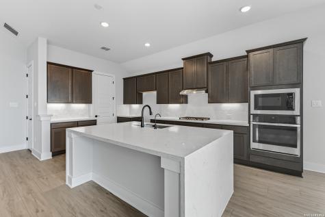 210 Kari Drive Castroville TX 78009