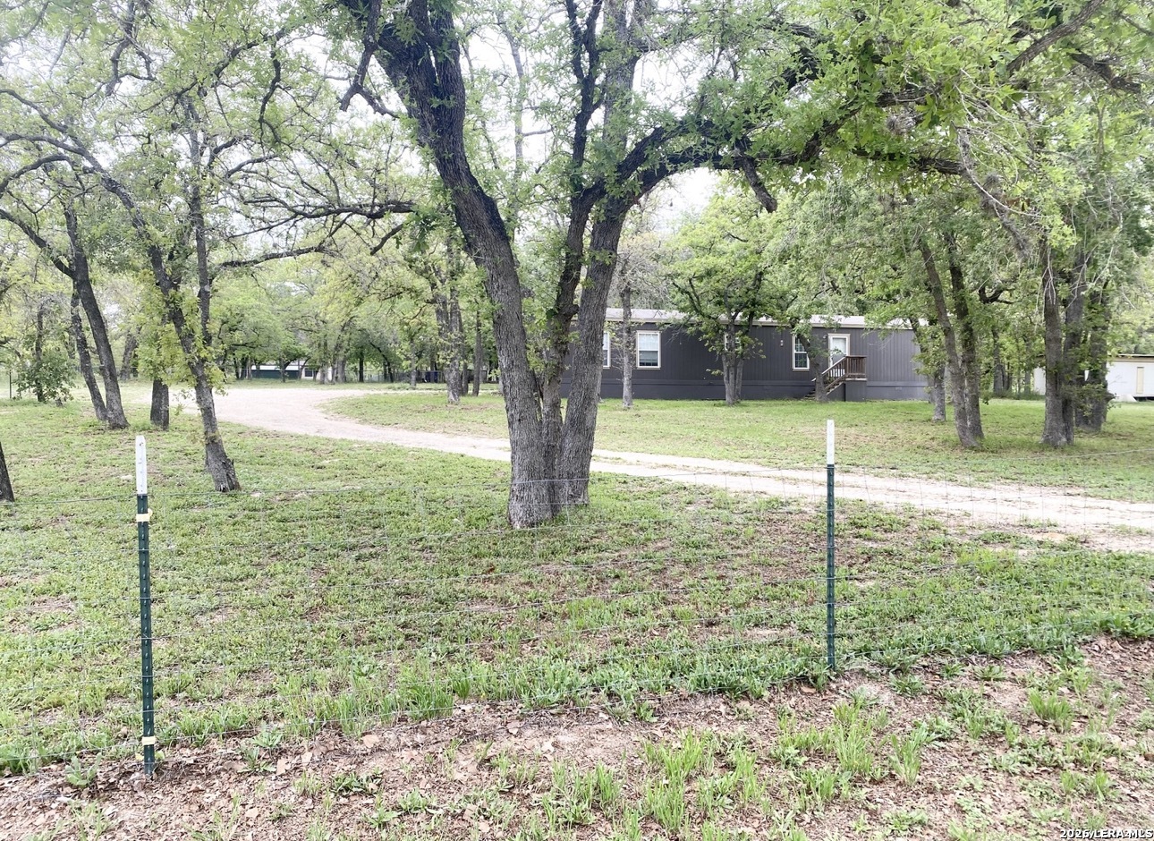 404 Hollow Oak La Vernia TX 78121