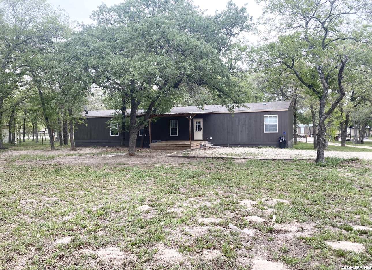 404 Hollow Oak La Vernia TX 78121