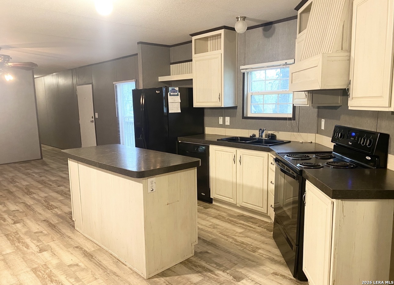 404 Hollow Oak La Vernia TX 78121
