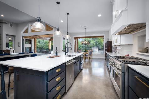 1226 Wild Rose New Braunfels TX 78132