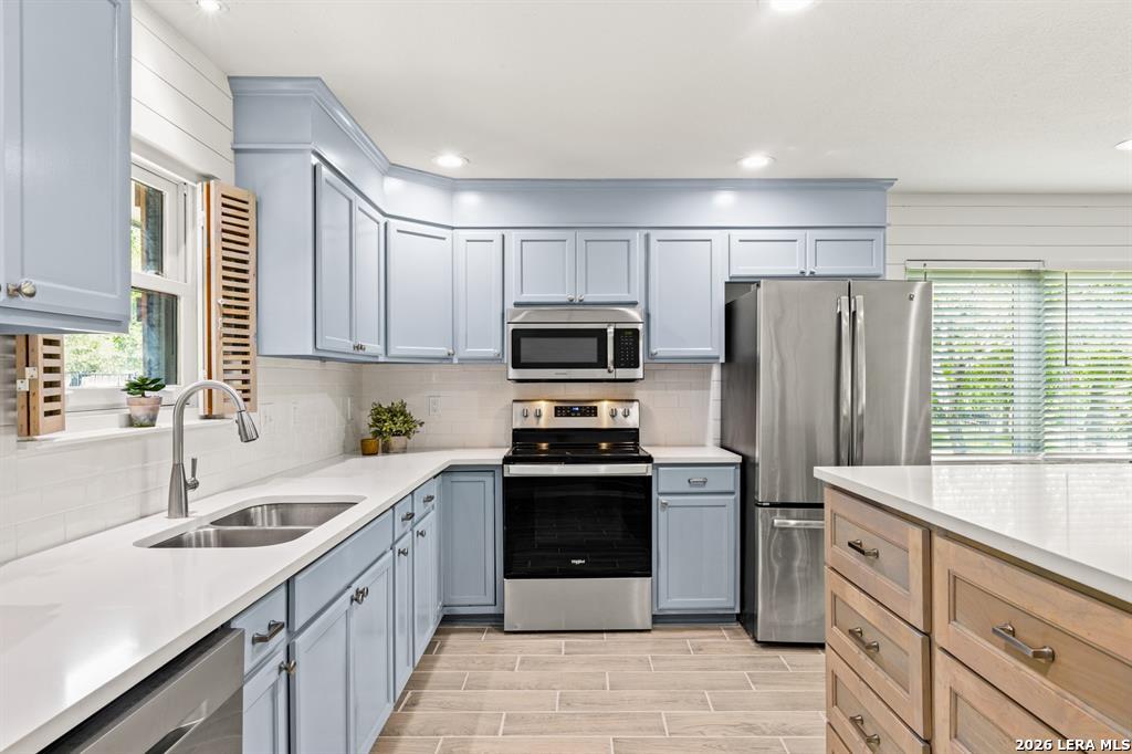 810 River Road Wimberley TX 78676
