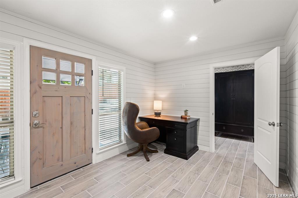 810 River Road Wimberley TX 78676