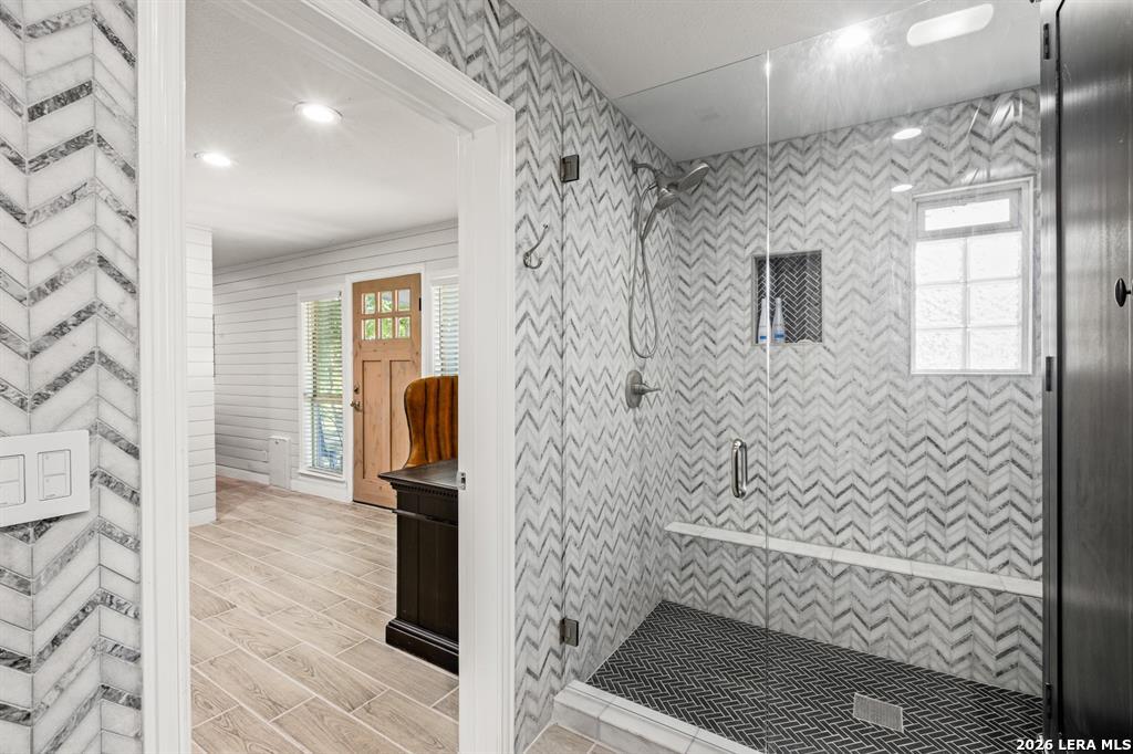 810 River Road Wimberley TX 78676
