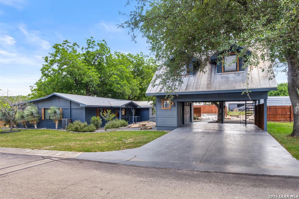 810 River Road Wimberley TX 78676