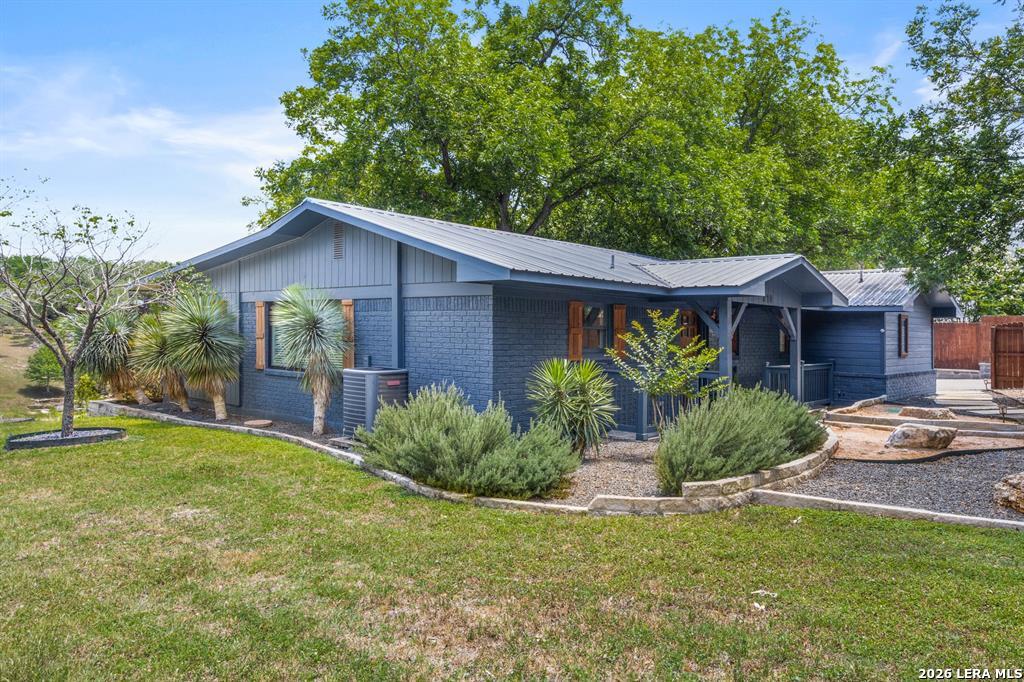 810 River Road Wimberley TX 78676