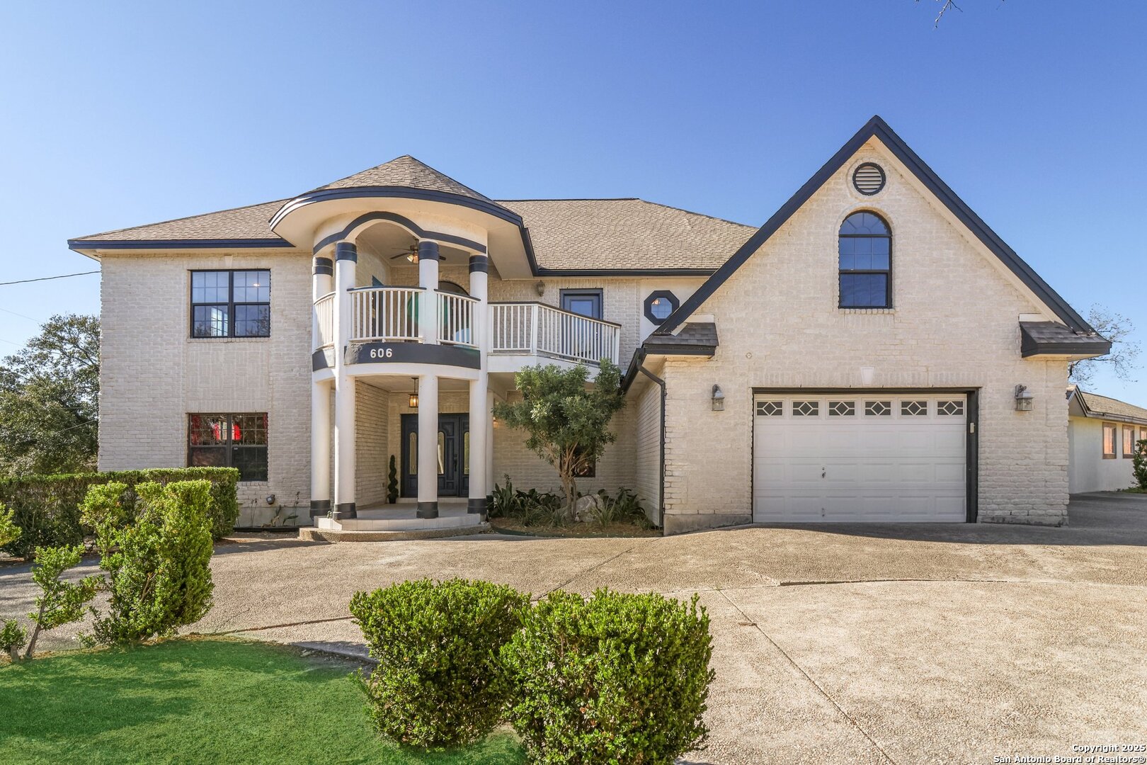 606 E Sunshine San Antonio TX 78228