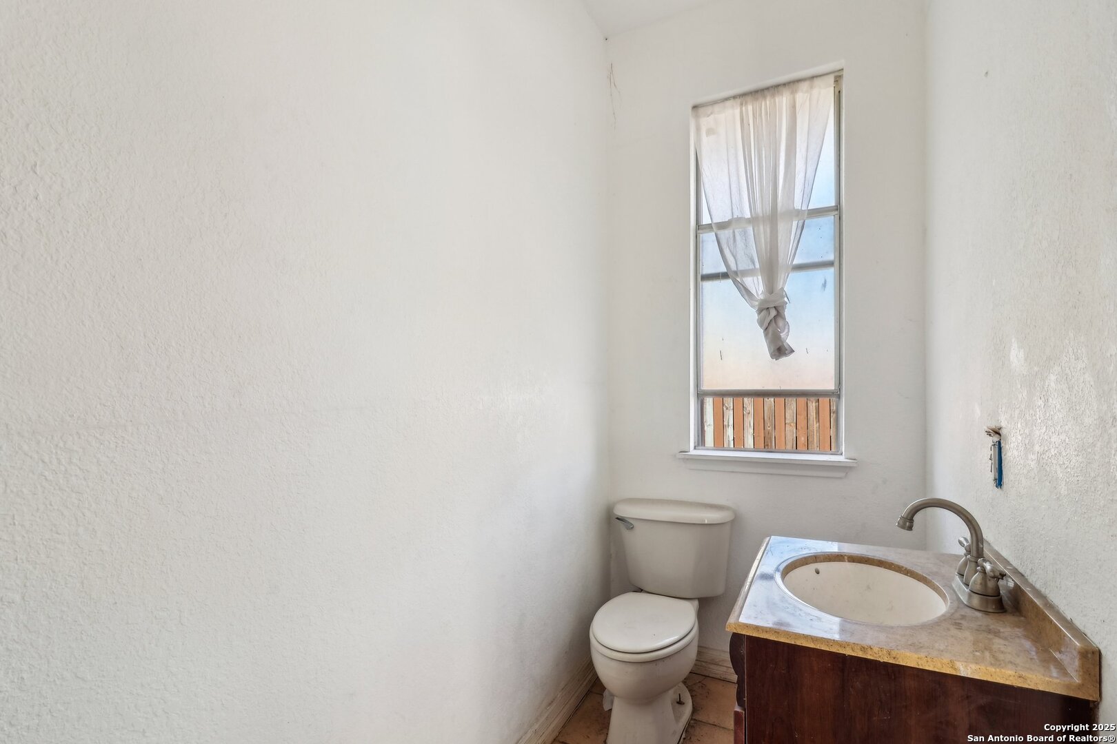 606 E Sunshine San Antonio TX 78228