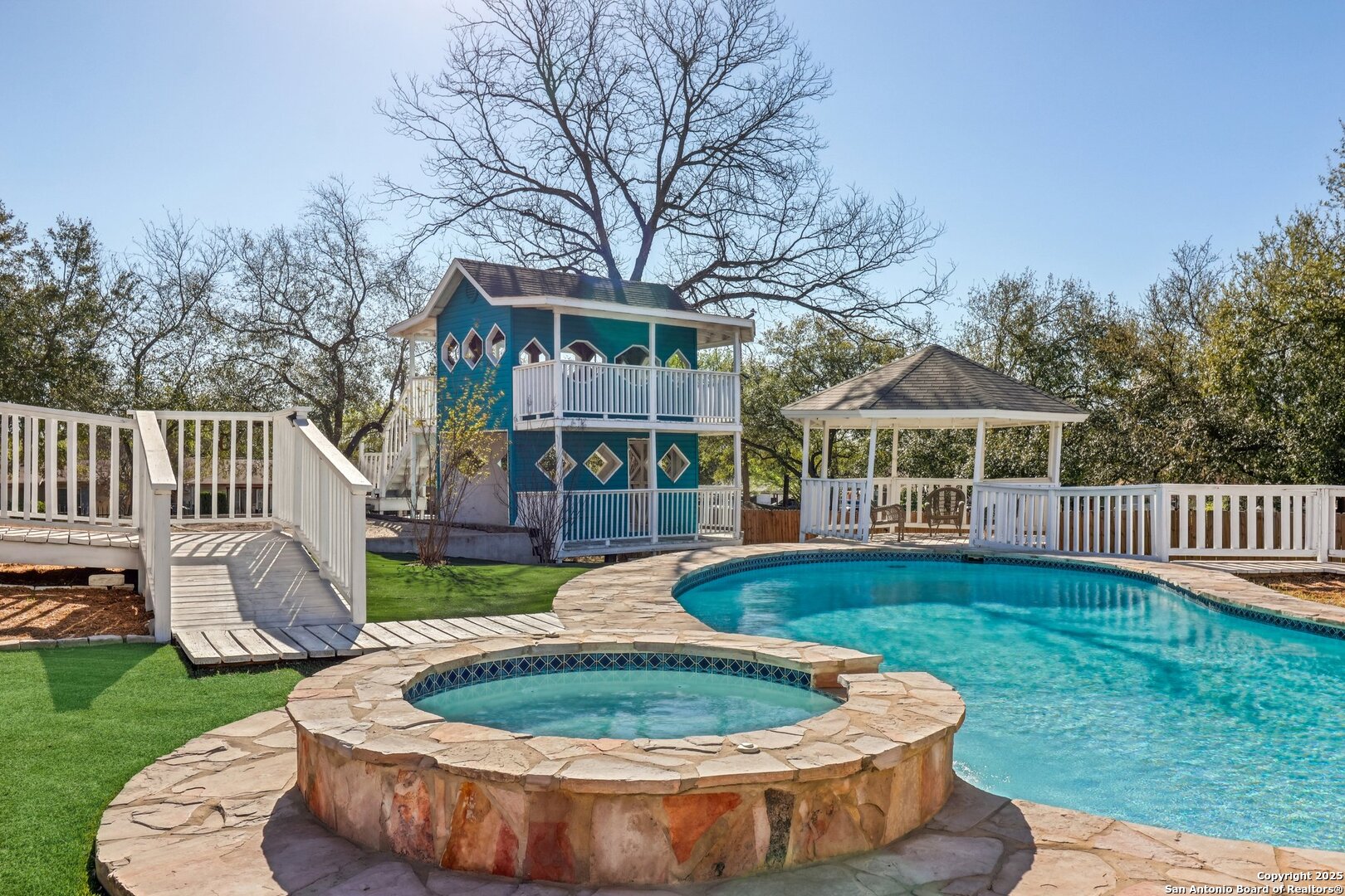 606 E Sunshine San Antonio TX 78228
