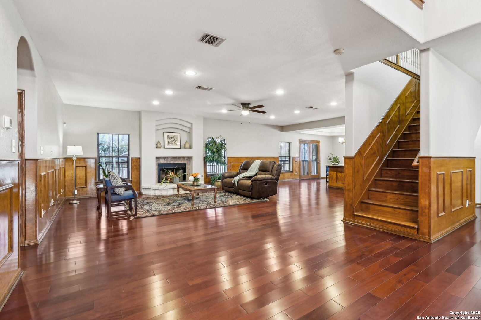 606 E Sunshine San Antonio TX 78228