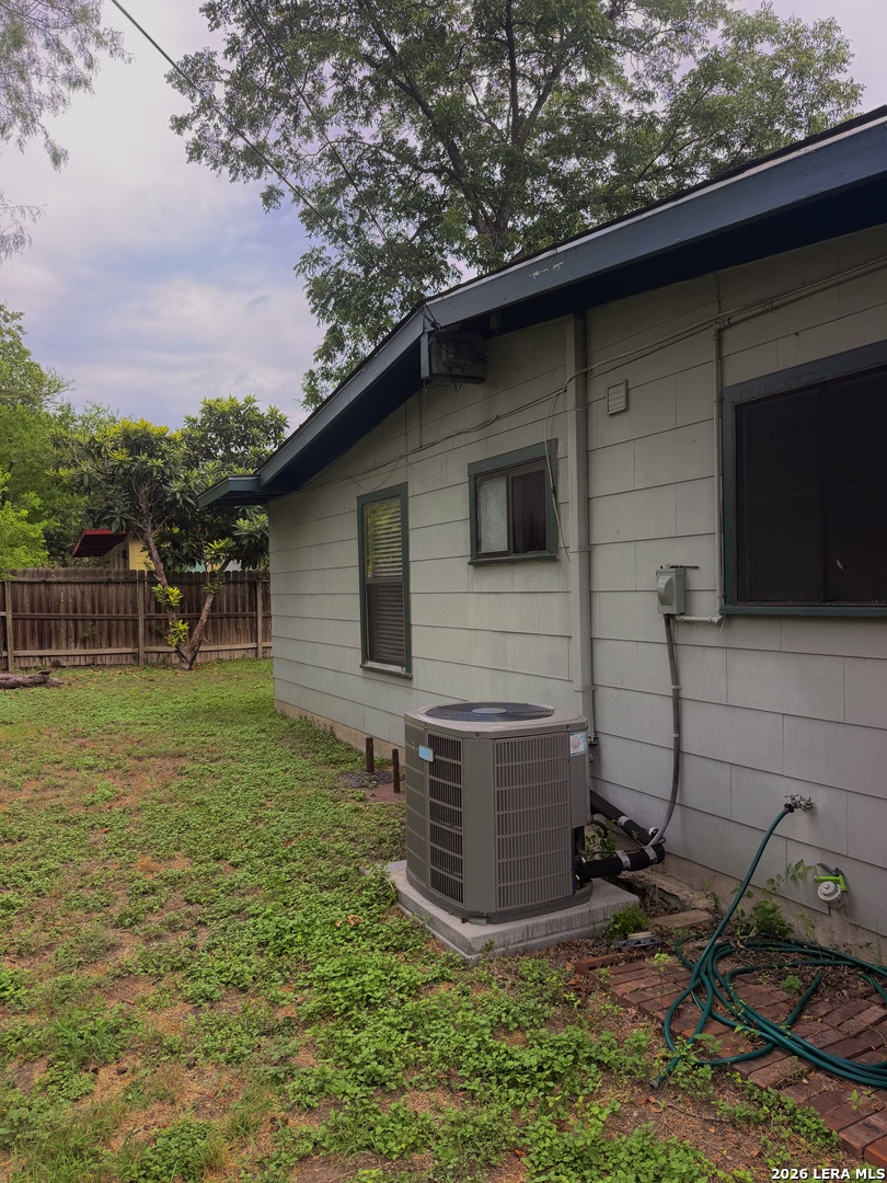 539 Crestview Drive San Antonio TX 78201