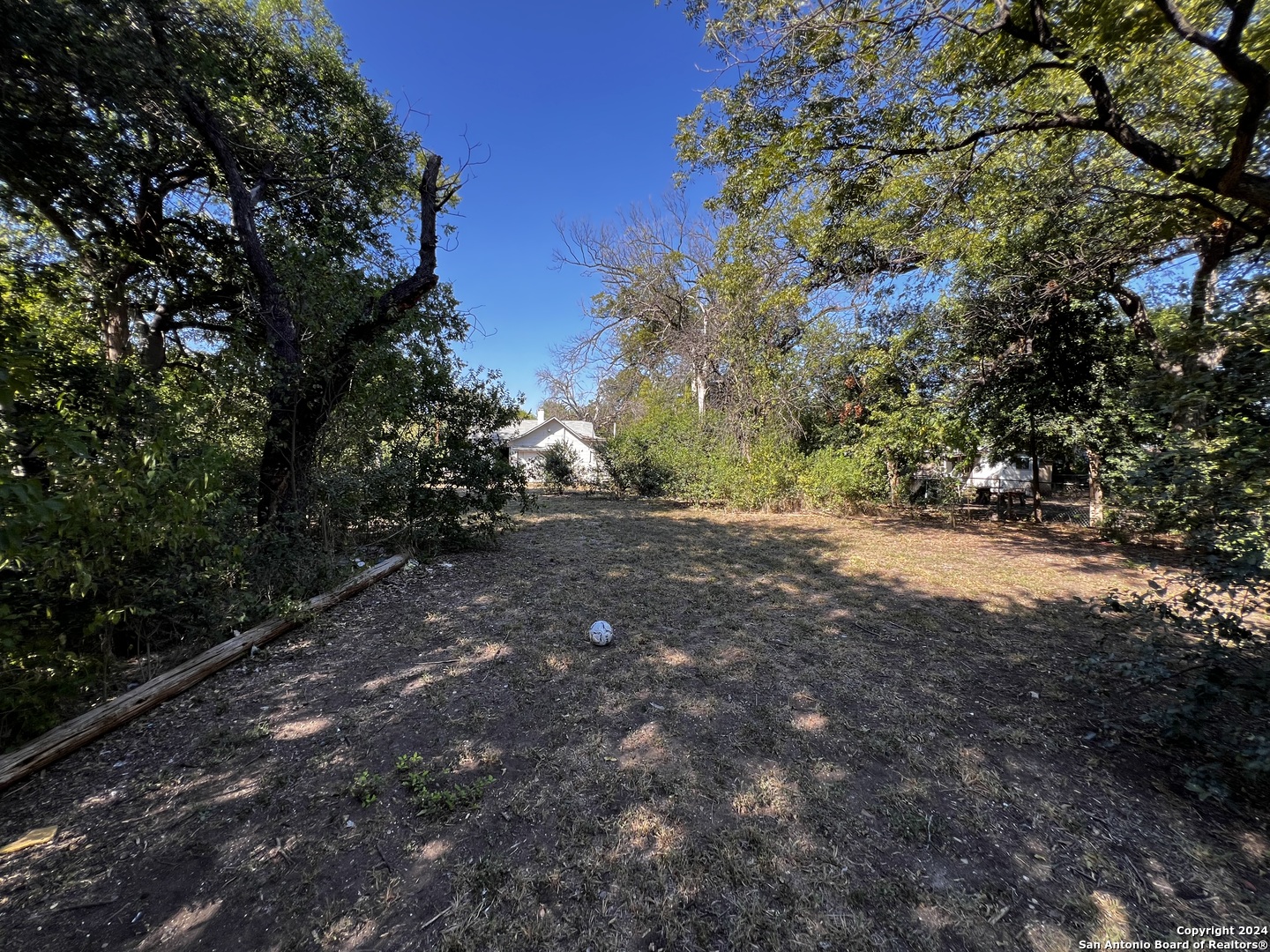 1230 Saltillo Street San Antonio TX 78207