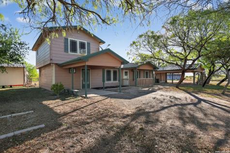 1019 County Road 350 Orange Grove TX 78372