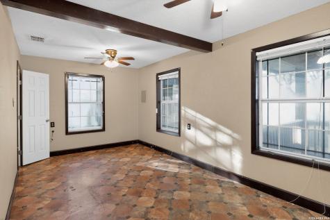 1019 County Road 350 Orange Grove TX 78372