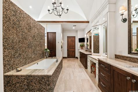 48 Oakland Hills Boerne TX 78006