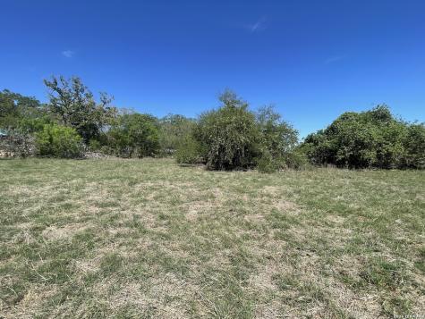 10306 Fm 1681 Nixon TX 78140