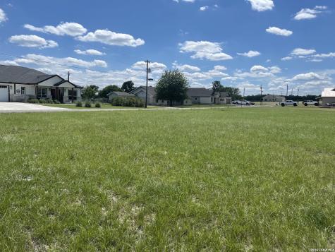 501 Spanish Grant Circle Bandera TX 78003