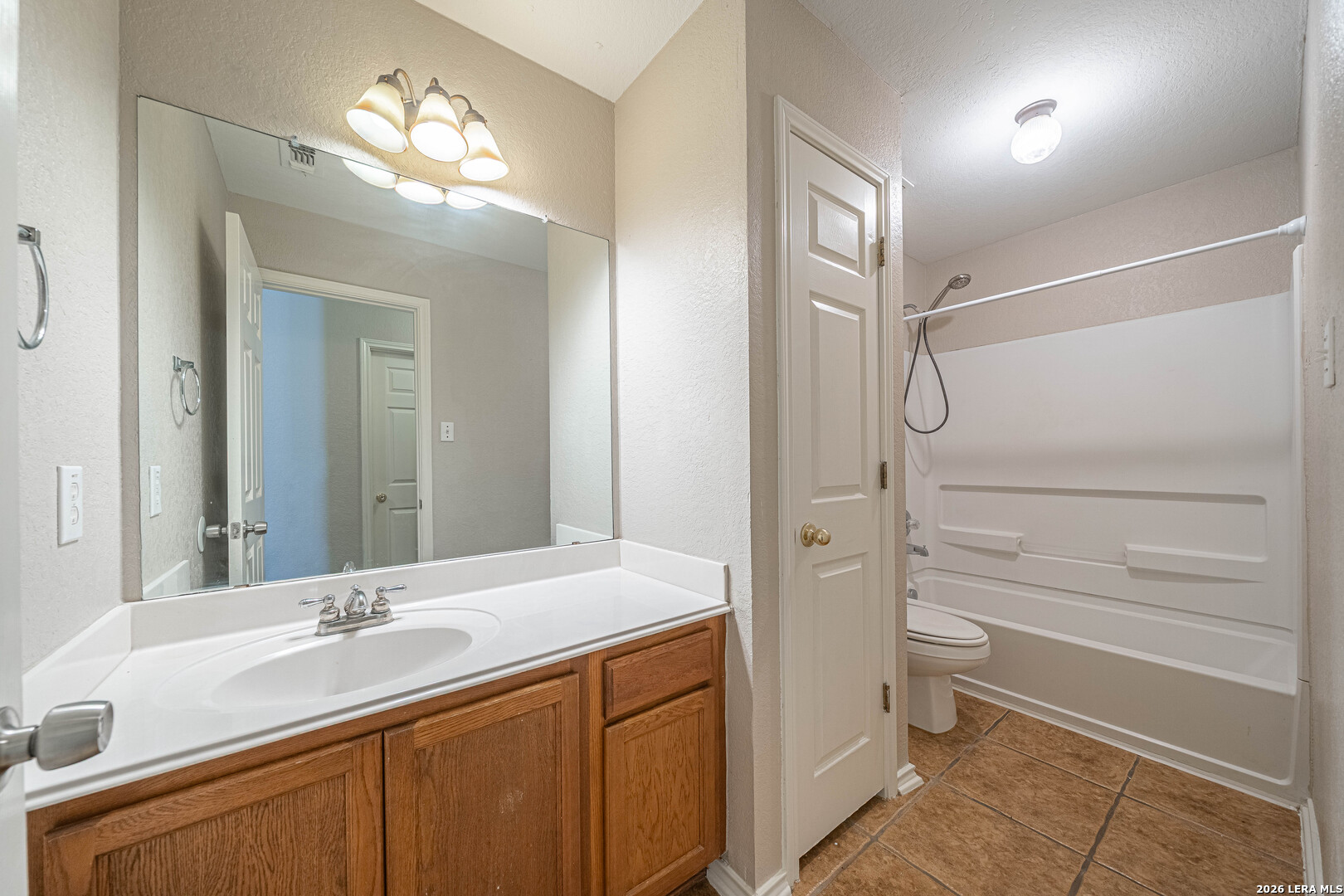 2111 Red Rock Crossing San Antonio TX 78245