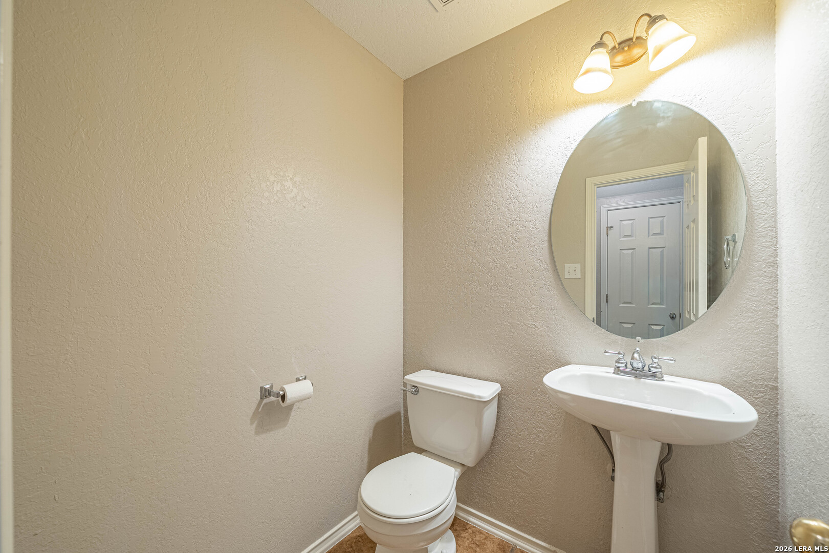 2111 Red Rock Crossing San Antonio TX 78245