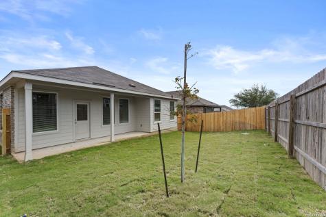 2311 Fort Davis Pass Marion TX 78124