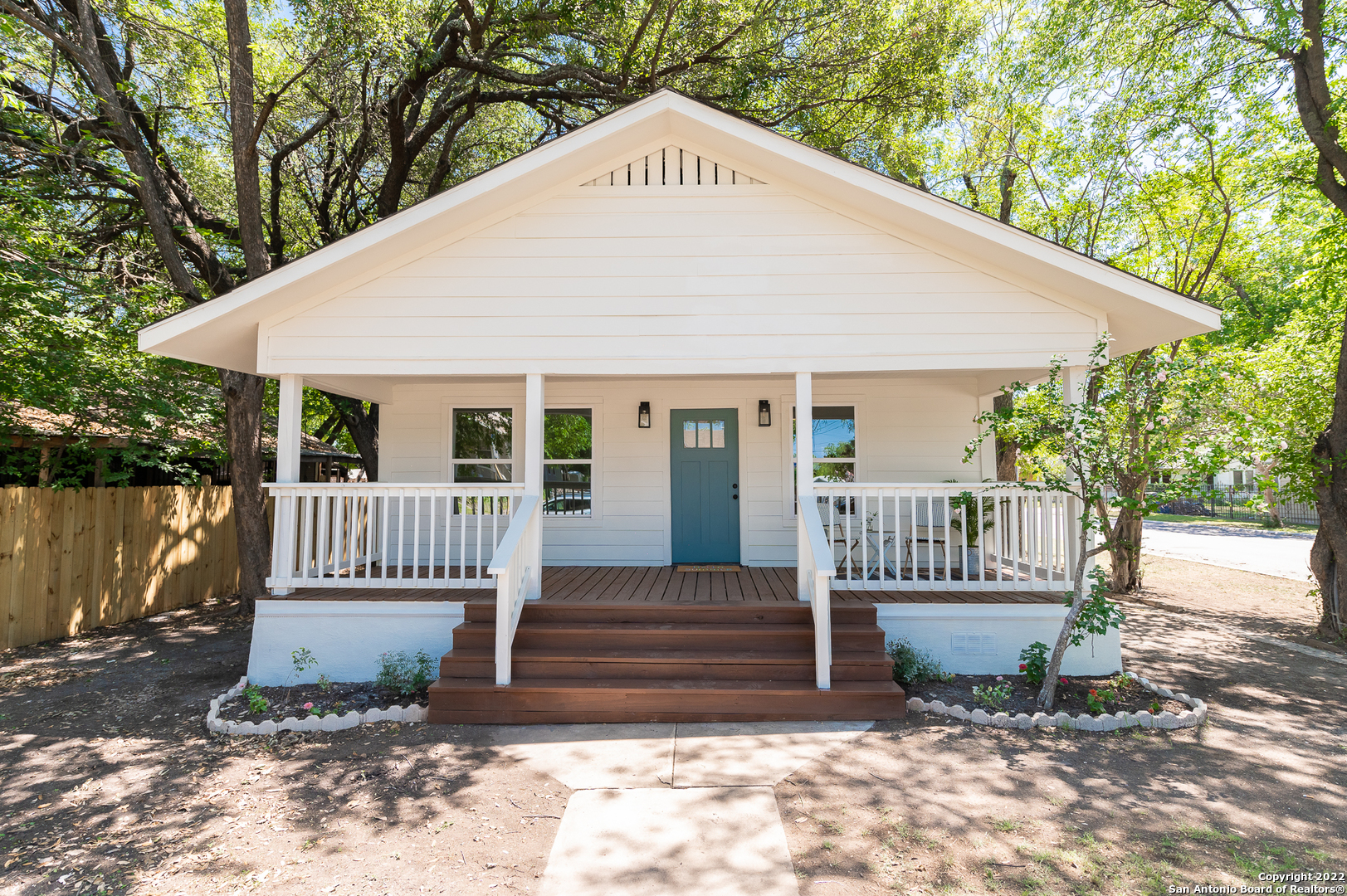 1624 W French Place San Antonio TX 78201