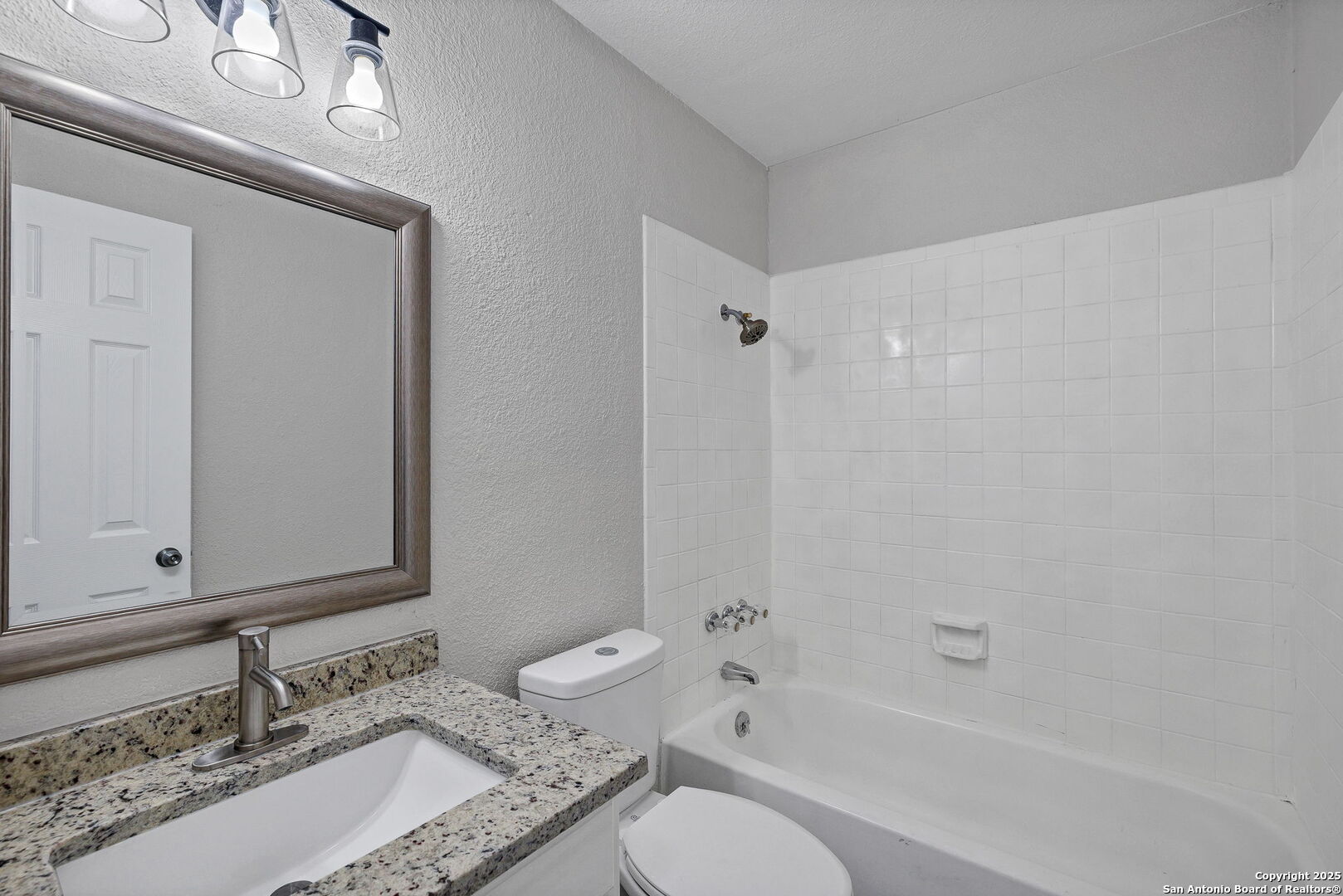 5915 Lake Champlain San Antonio TX 78233