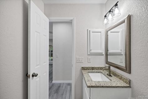 5915 Lake Champlain San Antonio TX 78233