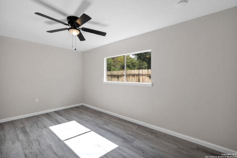 5915 Lake Champlain San Antonio TX 78233