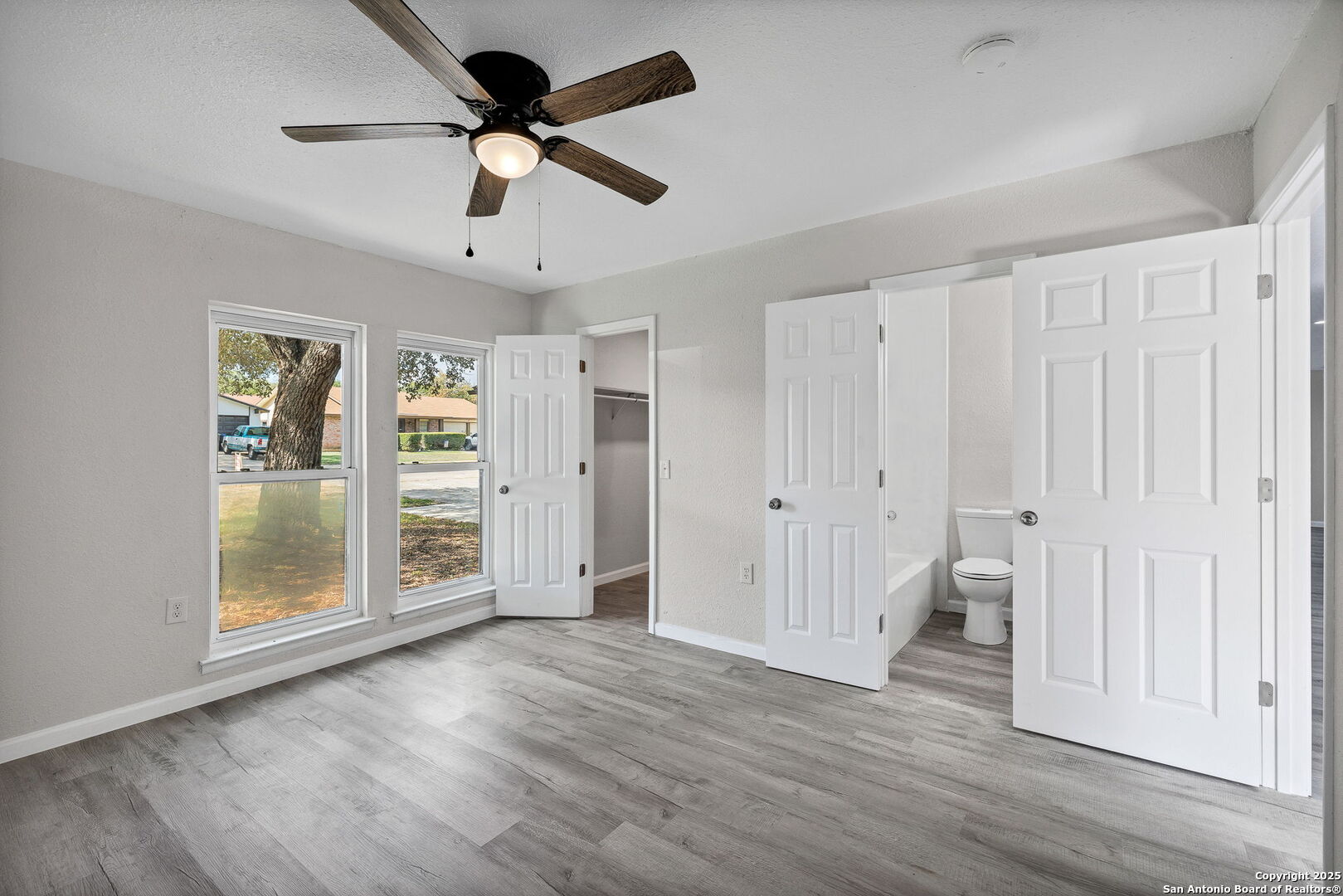 5915 Lake Champlain San Antonio TX 78233