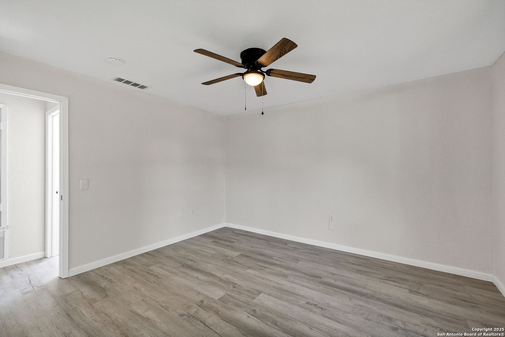 5915 Lake Champlain San Antonio TX 78233
