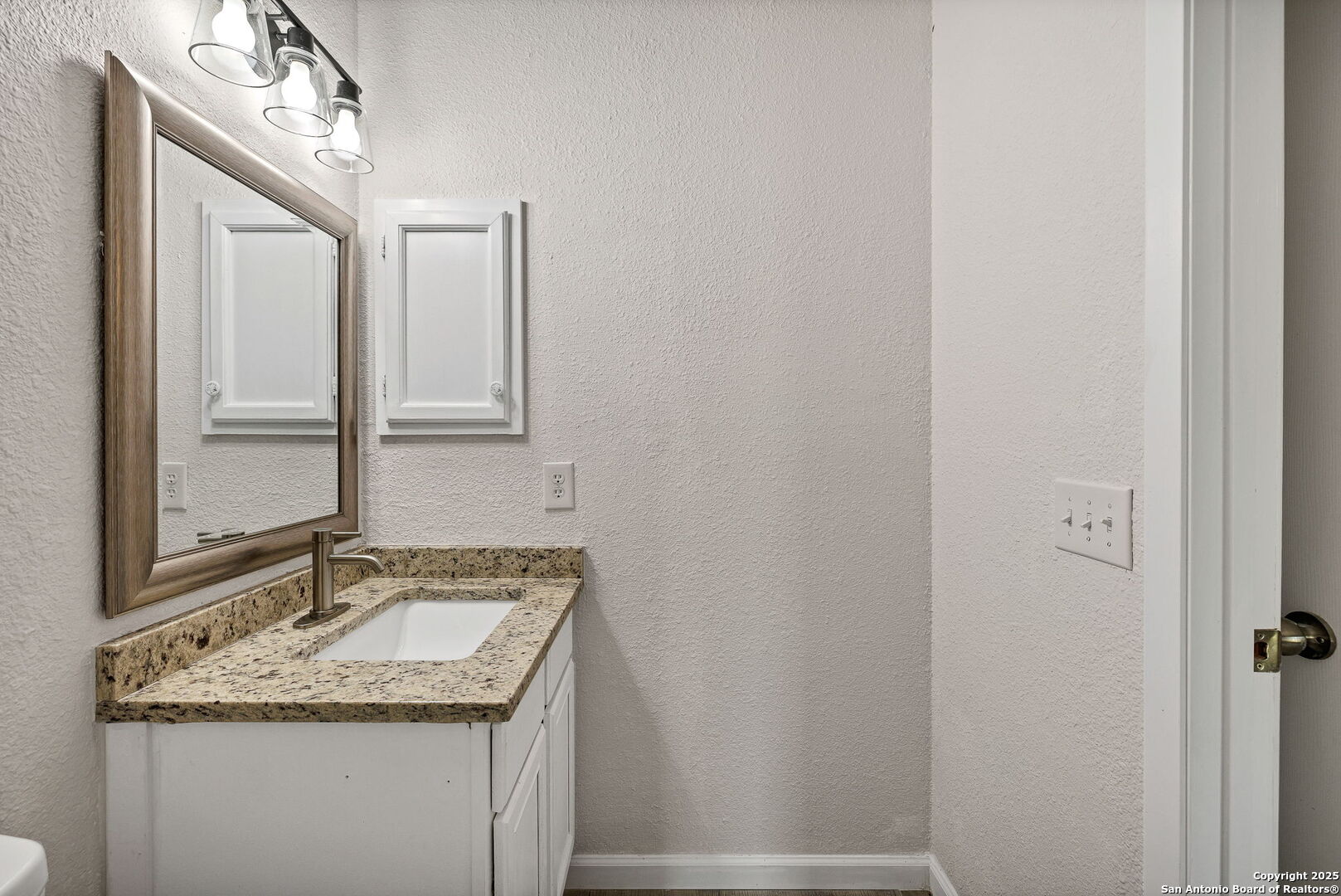 5915 Lake Champlain San Antonio TX 78233